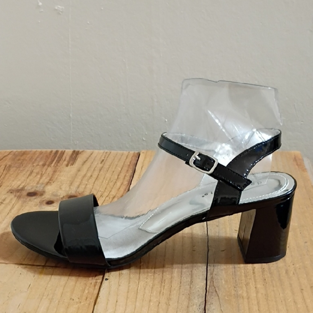 David Tate Black Patent Leather Ageless Sandal Size 12W NWT